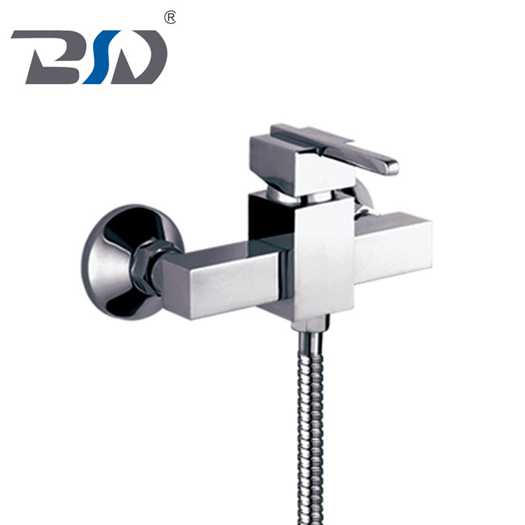 Import China Goods Sanitary Fittings Copper Standard Bath Room Bath Shower Faucet Mixer
