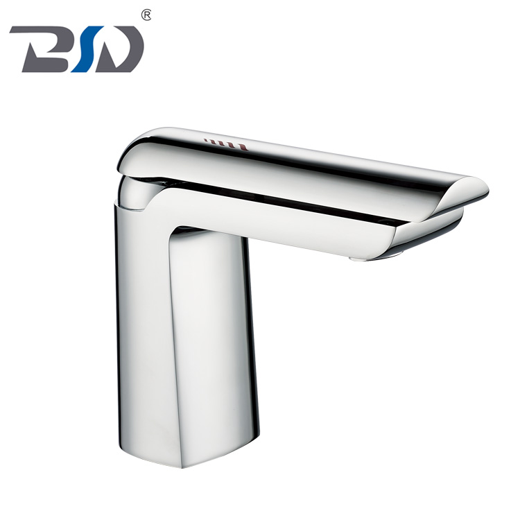 Single Handle Single Hole Long Lever Chrome Plated Brass Basin Faucet Mixer